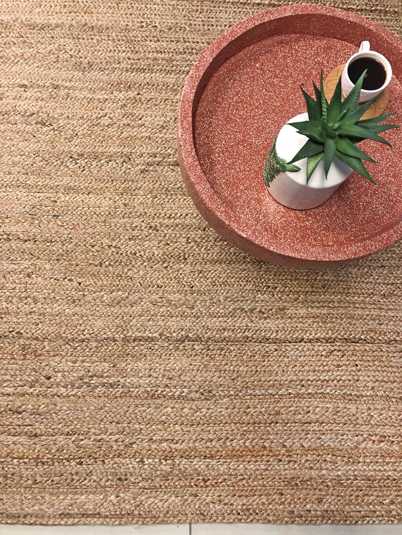 Luzione 908 Urban Rug: Stylish jute rug adds texture and warmth to any room. Decorative terracotta tray for plants or coffee.