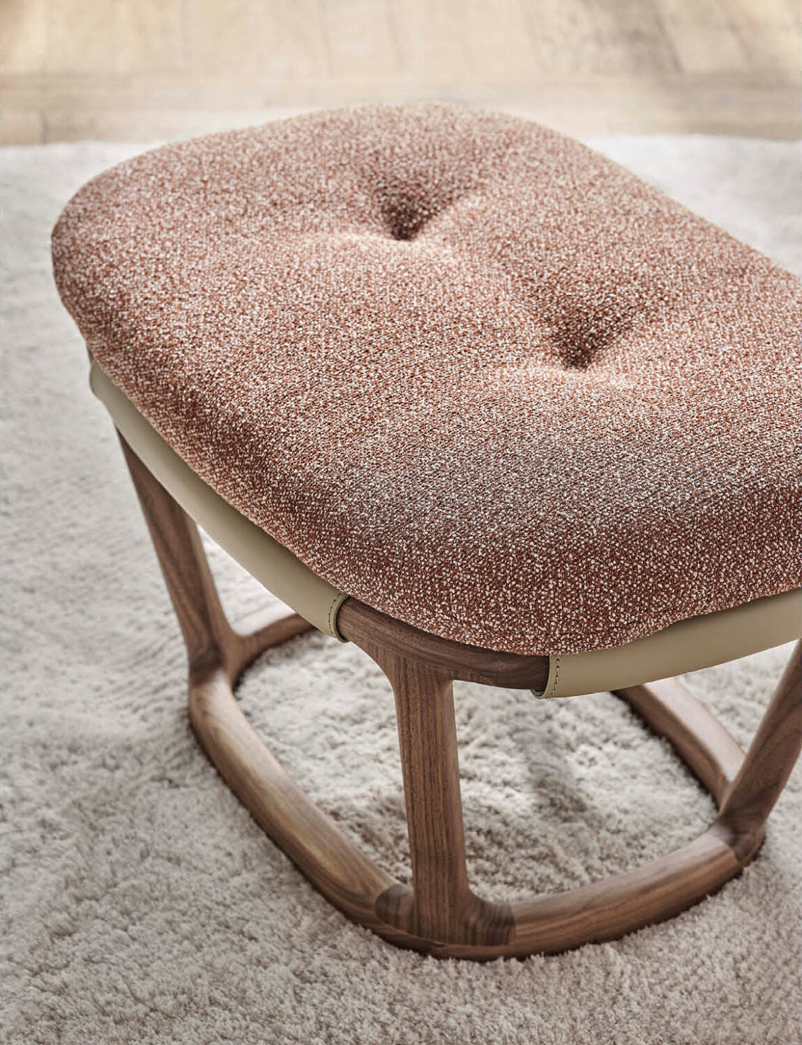 Ottomans & Benches