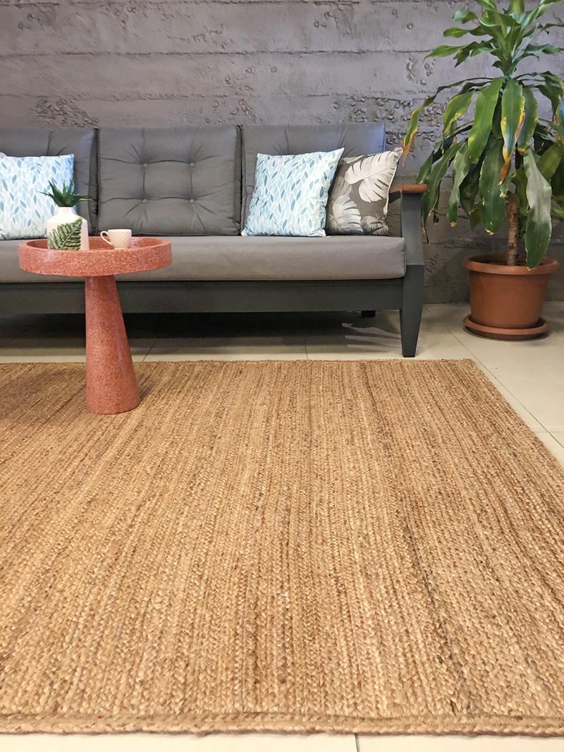 Urban Rug – Soft Neutral Tone for Subtle Elegance